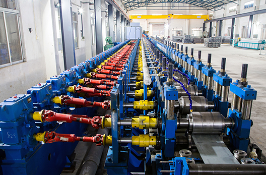Equipamento de processamento de perfil de aço